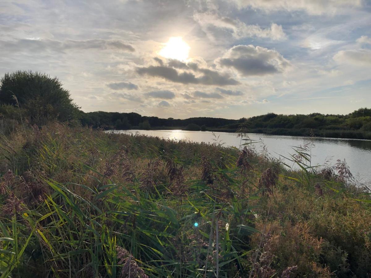 Westkapelle Comfortabele Strandkamer Aan De Kreek Exterior foto